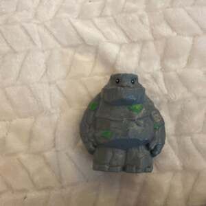 Disney Frozen 2 Earth Giant Rumbling Rock Replacement Figure